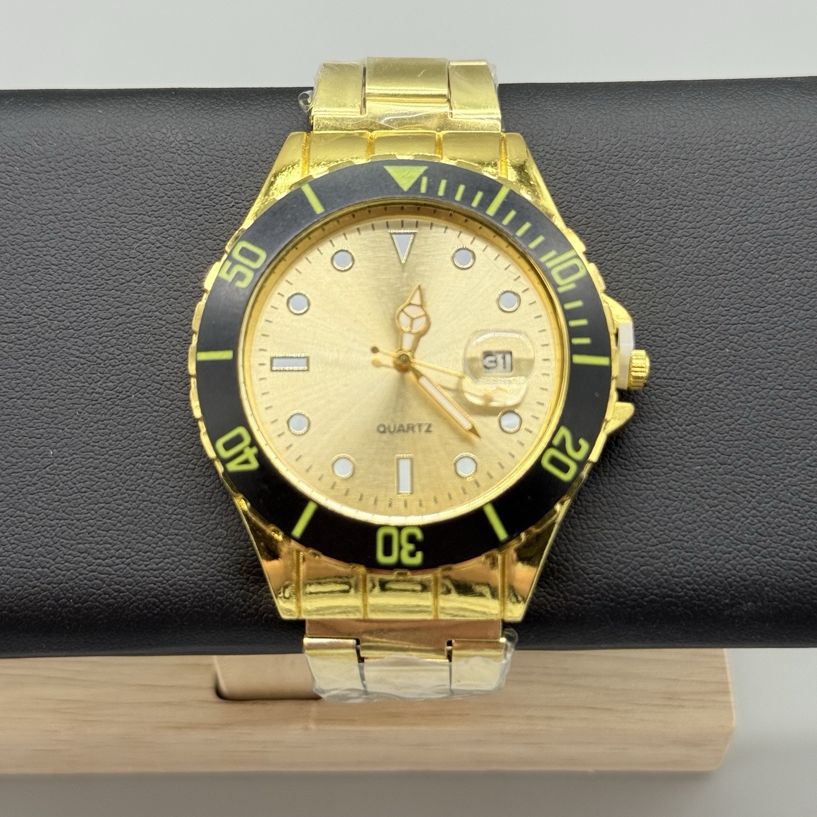 Mens Gold Dial Quartz Watch Stainless Steel Submariner Style Sports Wristwatch